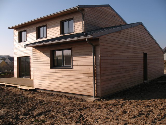 construction de maisons en Maisons en béton cellulaire  briques rouges à ossature bois sur Plouzané près de Brest dans le Finistère
